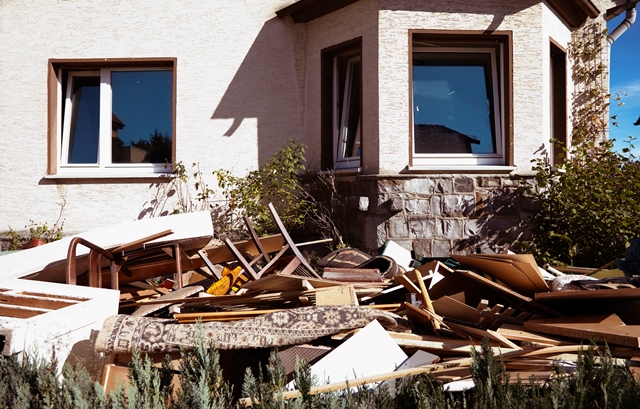 What To Do When A Neighbor S Yard Is Filled With Trash Dolan Law Firm